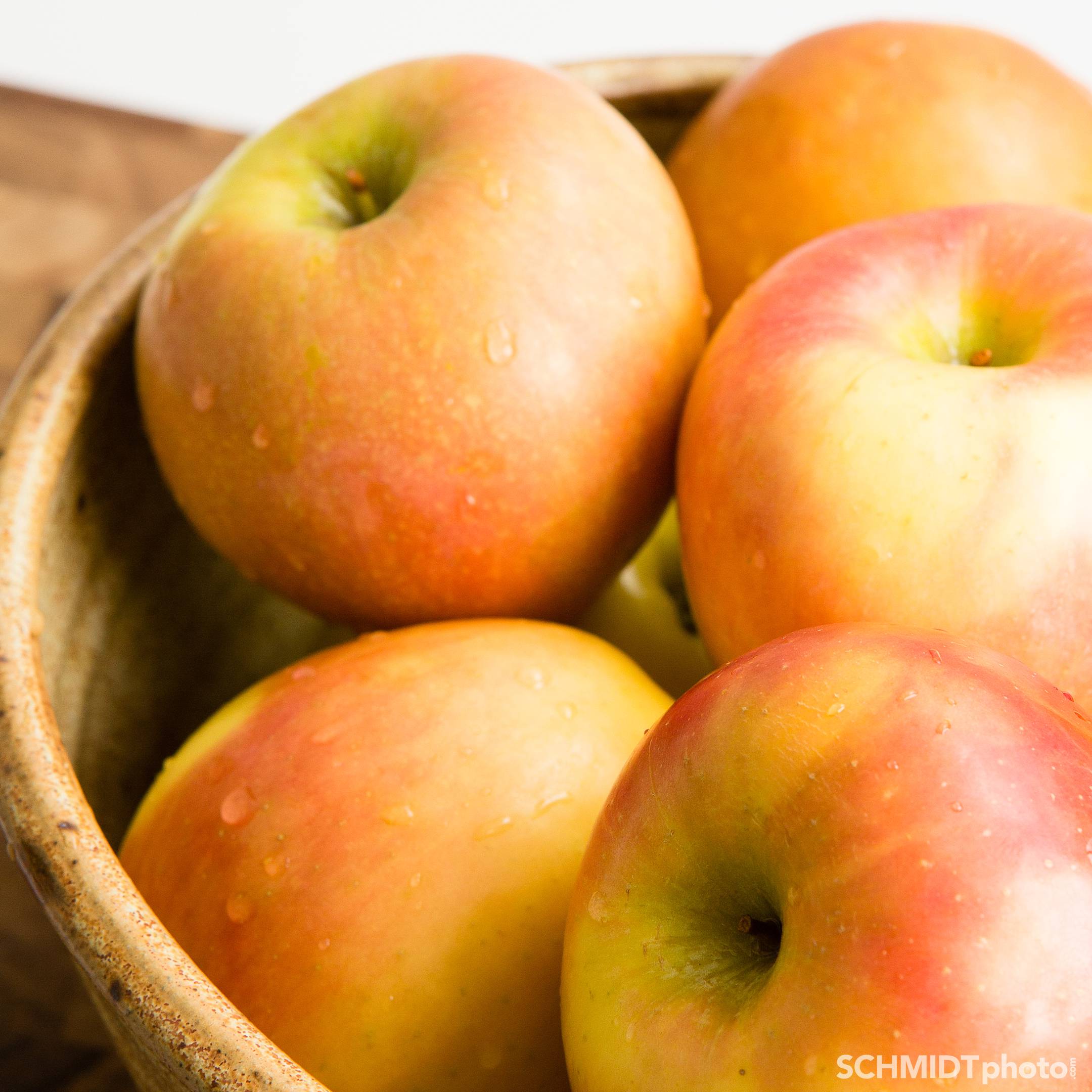 Applesauce recipe no frills easy to make at home eat with tom