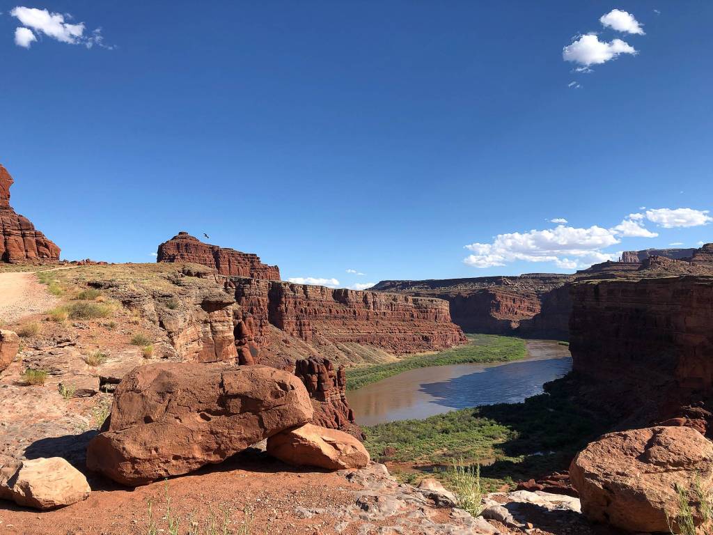 Utah National Parks Travel Blog Article by Tom and Priscilla Schmidt