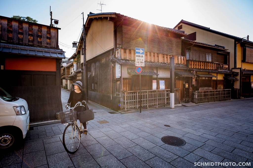 Ponto Cho Alley and Gion Kyoto Eat with Tom - 54