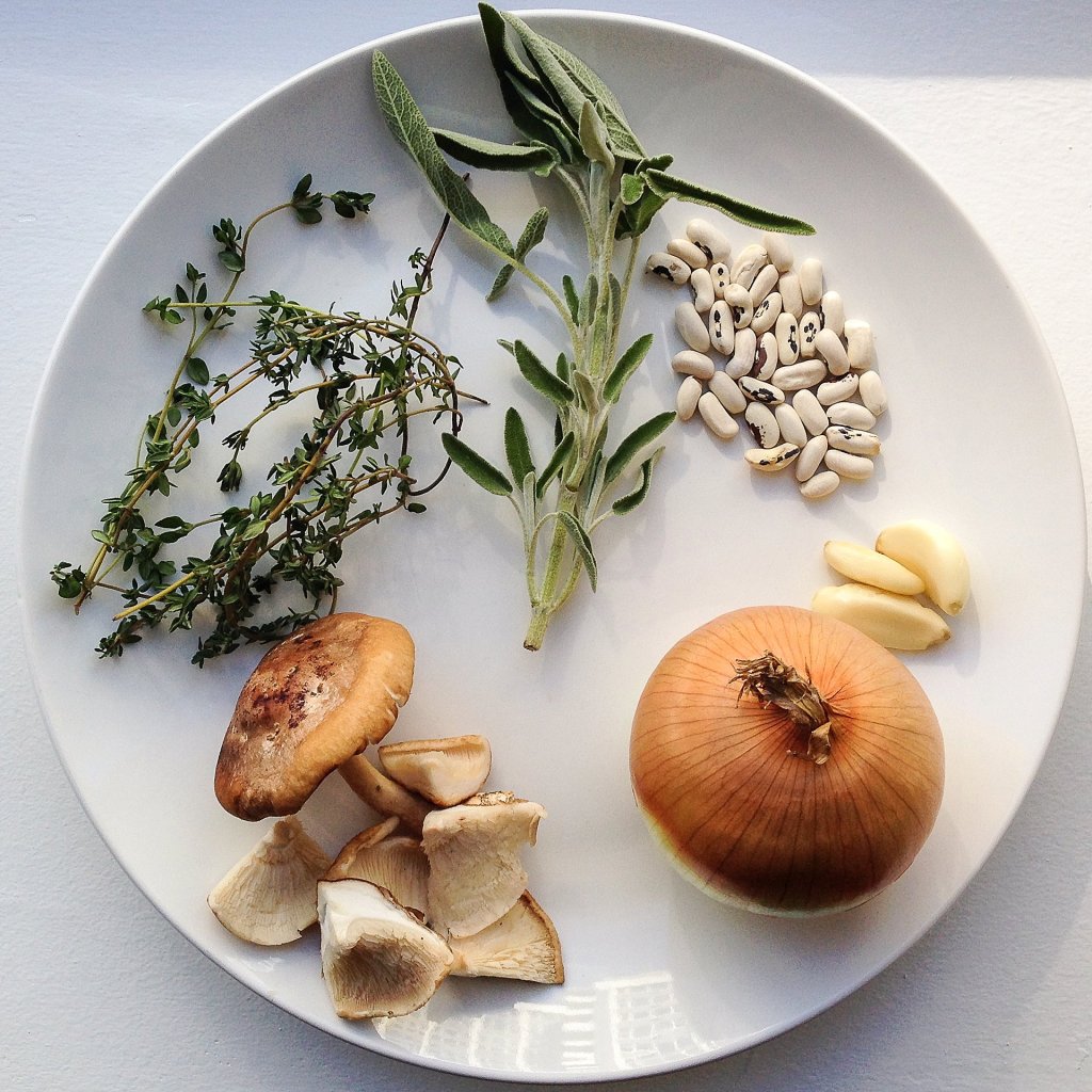 White Bean Soup w/ Mushrooms,&nbsp;Vegetarian