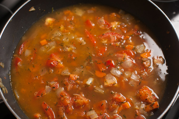 Soup with tomatoes and French lentil beans - Lentil Veggie Soup Recipe